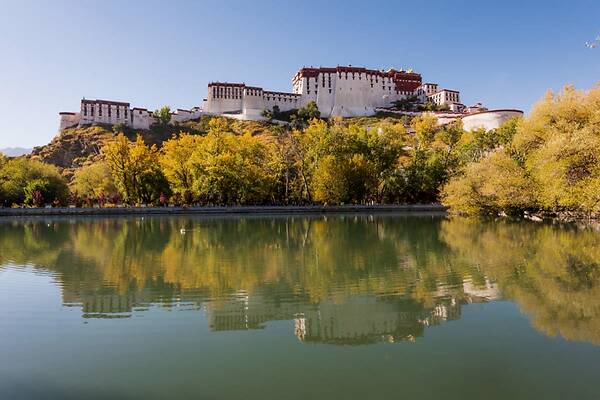 太阳成集团tyc7111cc|俞敏洪与昌平二中学生话高考(图1) 太阳成集团tyc7111cc