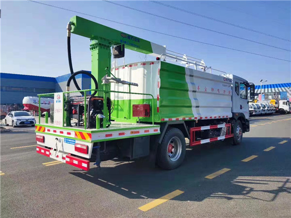 太阳成集团tyc7111cc|想体验和强森对战的刺激感吗?《勇敢者游戏2:再战巅峰》为你打开新世界!(图1) 太阳成集团tyc7111cc