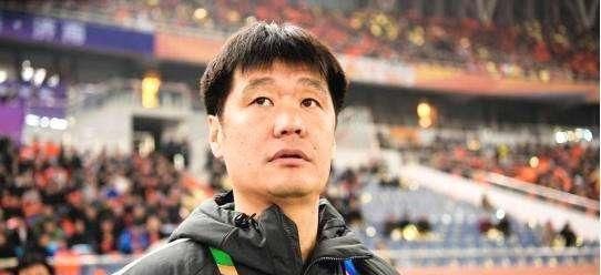 ‘太阳成集团tyc7111cc’小凤凰不破不立LPL喜提全胜 笑笑狂吹Uzi孩子哥“复仇”成功(图3) 太阳成集团tyc7111cc