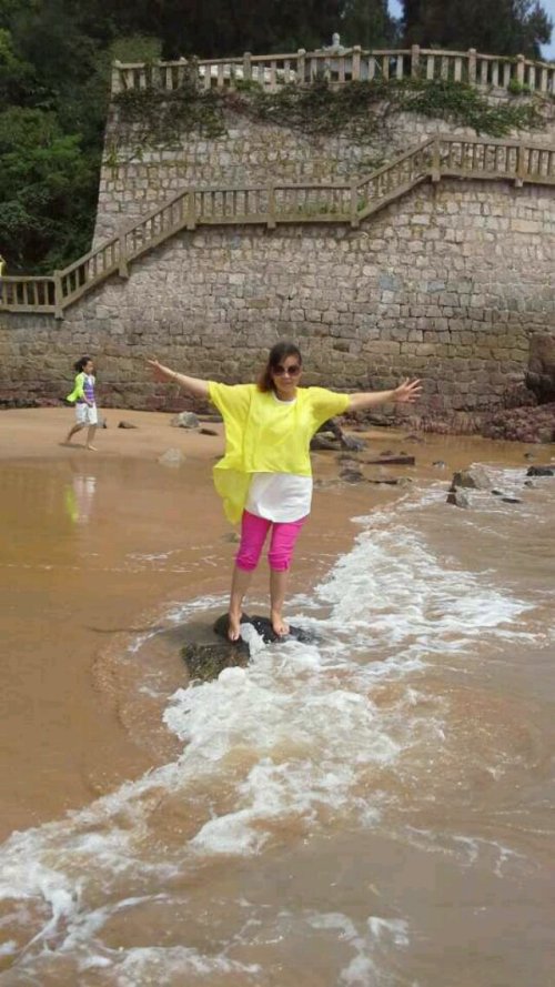 河南省部分中等职教学校条件差人均宿舍面积不到1平米:太阳成集团tyc7111cc(图1) 太阳成集团tyc7111cc