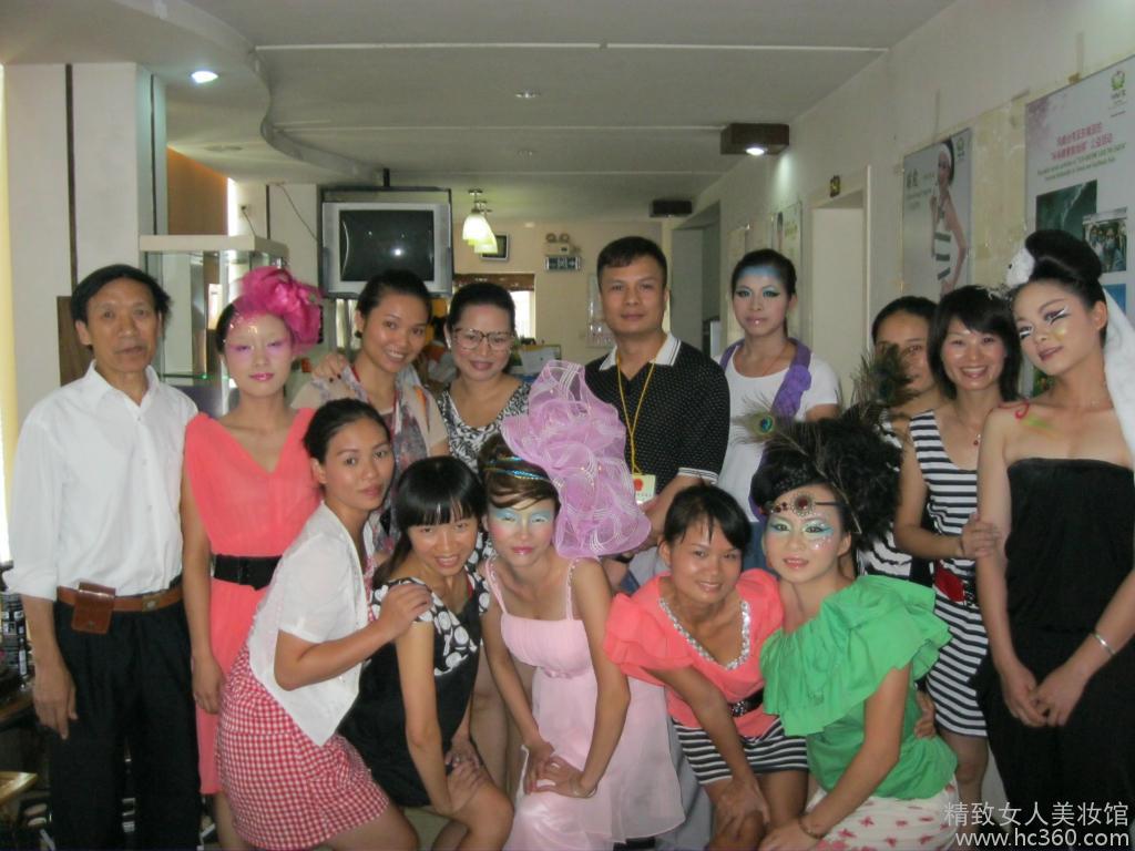 ‘太阳成集团tyc7111cc’新东方“相信未来”石家庄站:开启希望之旅(图1) 太阳成集团tyc7111cc