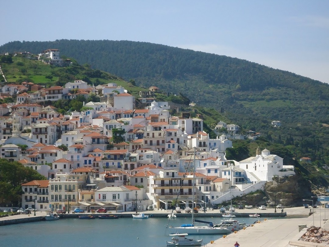 【太阳成集团tyc7111cc】蓝翔LX电竞战队选手ID曝光:汽修美发挖掘机一个不少(图1) 太阳成集团tyc7111cc